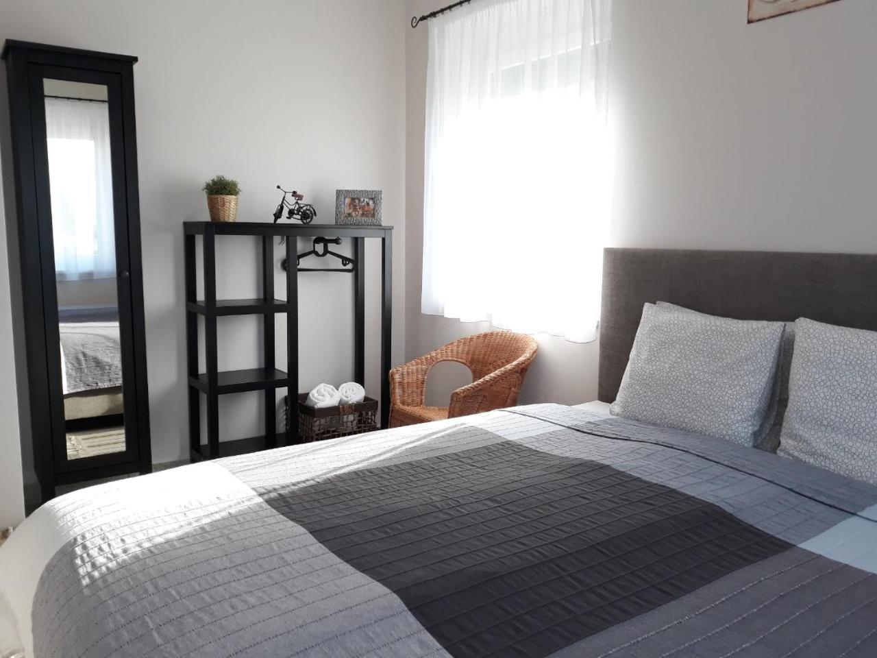 A Zoldbiciklis Haz Apartamento Egerszalók Exterior foto